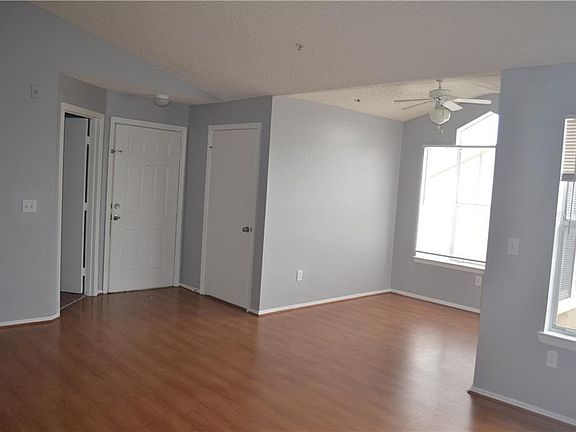 4th image of 2202 Key West Ct APT 633