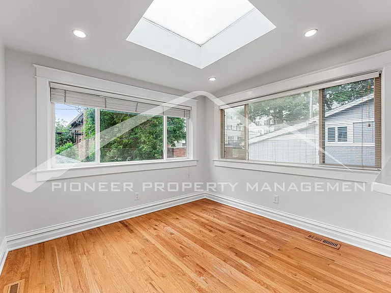 3256 Meade St — Photo 13