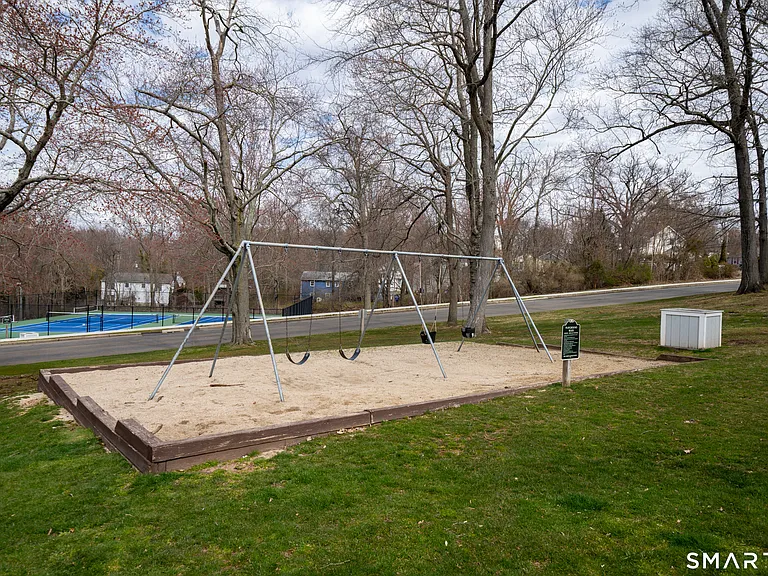6 Peddlars Dr #6 — Photo 26