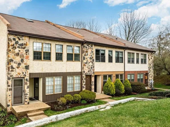 239 Smallwood Ct #239, West Chester, PA 19380