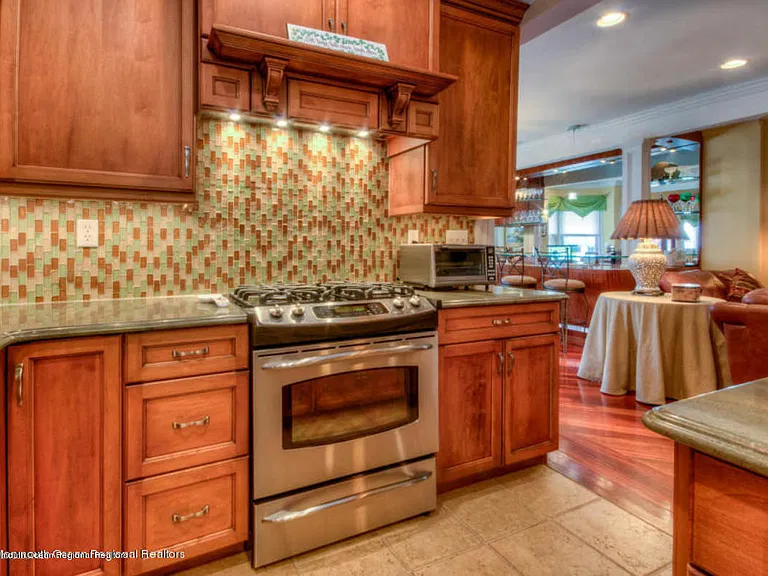 11 Pitman Ave — Photo 6