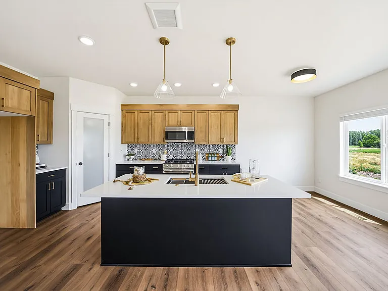 485 E River Ln — Photo 15
