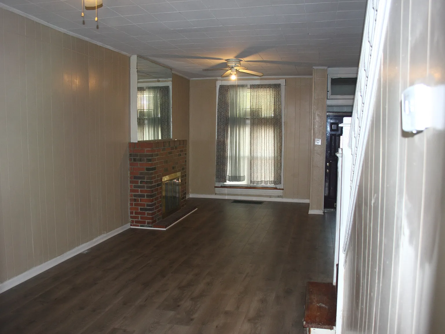 3 bed, 1200 sqft, $1,250 — Photo 2