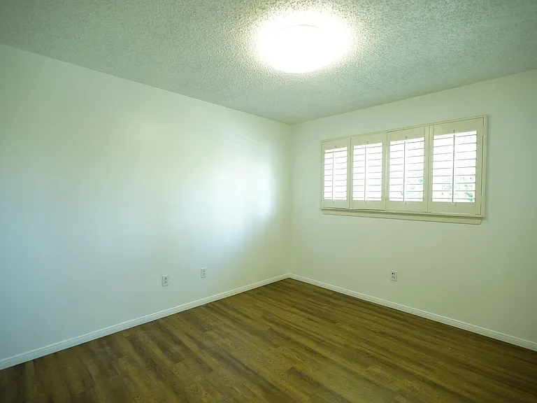 220 Lilac Ct — Photo 28