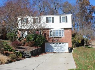 5812 Glen Hill Dr, Bethel Park, PA 15102