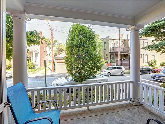 3rd image of 117 N Crenshaw Ave APT 1S