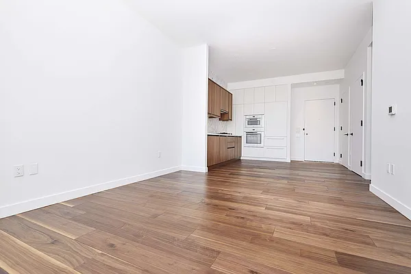 Rented by PocketBroker Inc | media 21