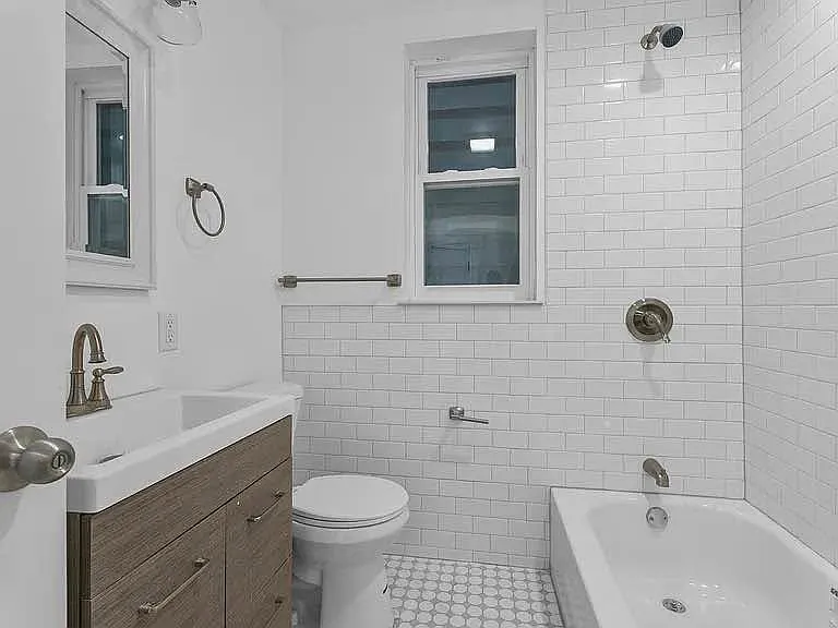 506 Avenue A #3 — Photo 14