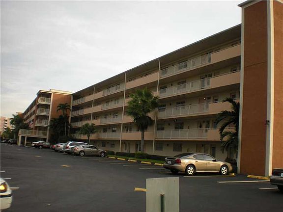 2nd image of 4800 Hillcrest Ln APT 109