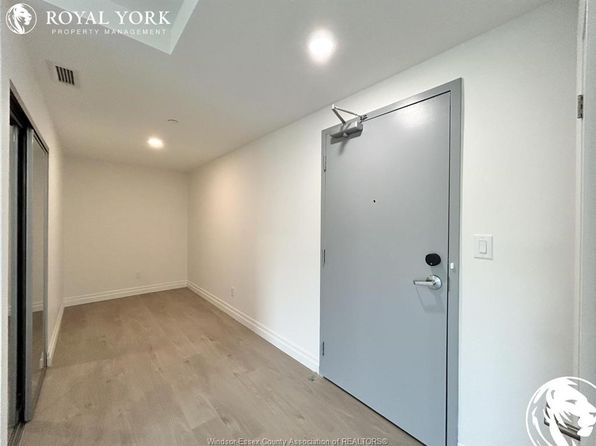 3290 Stella Cres #506, Windsor, ON N8T 3R8