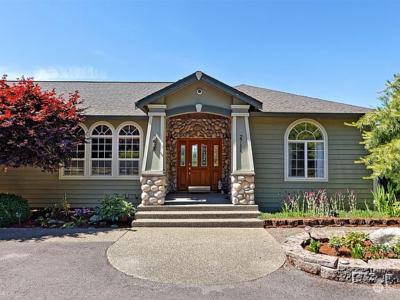2nd image of 2711 Lacrosse Way
