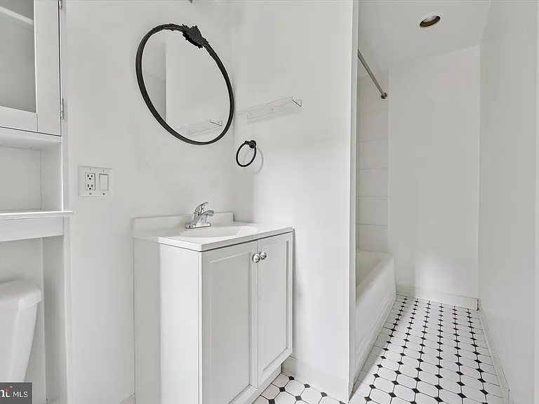 4355 Main St #2 — Photo 9
