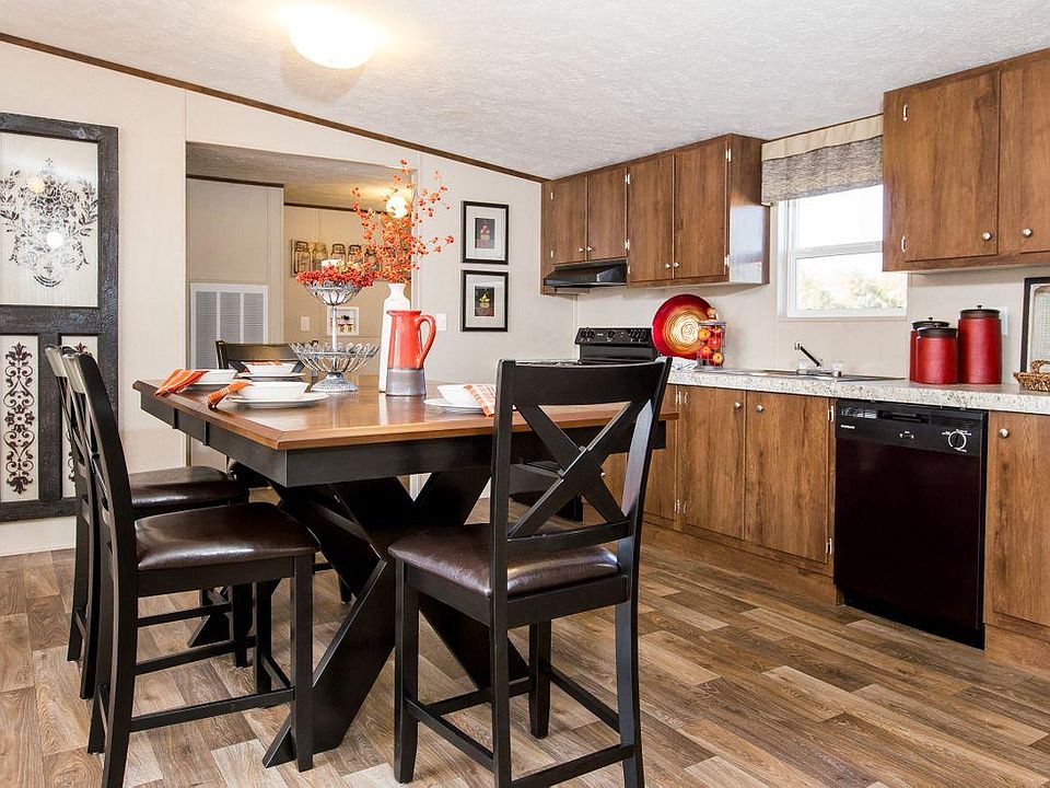 1st image of 13 Butternut Dr