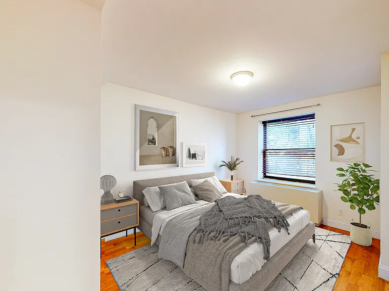 525 E 13th St #2D — Photo 3