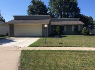 2907 Clayton Blvd, Champaign, IL 61822