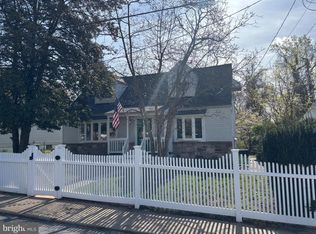 602 Kuethe Rd NE, Glen Burnie, MD