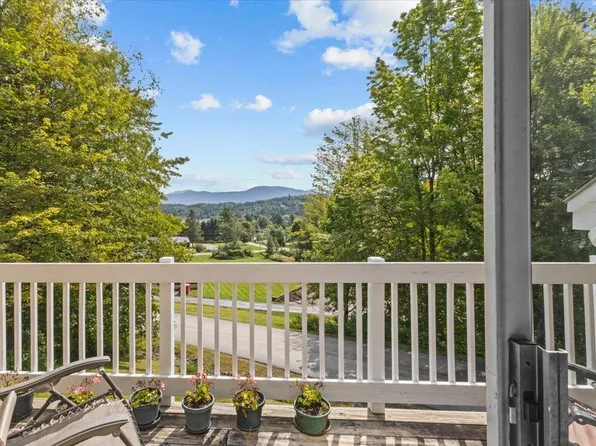 110 Mountainside Drive #J202, Stowe, VT 05672