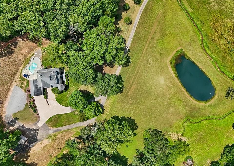 1st image of 4218 Roy Rd