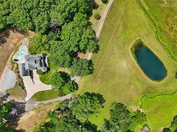 4218 Roy Rd, Ellijay, GA 30536