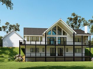 526 Norris Crest Dr, Lafollette, TN 37766