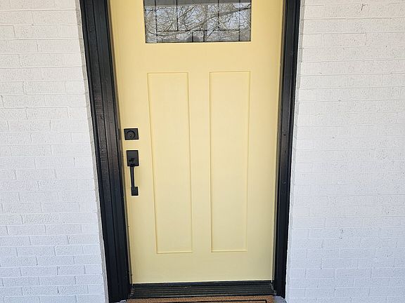 5th image of 1015 Sid Hunter Rd