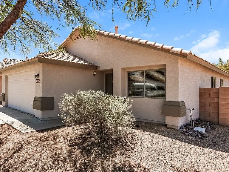 10462 E Dusky Willow Dr — Photo 3