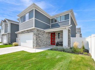 2196 W Lydia Way, Syracuse, UT 84075