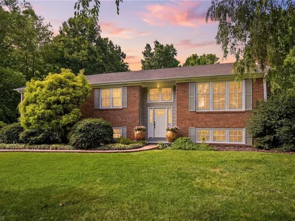 4645 Birgeheath Rd, Kernersville, NC 27284