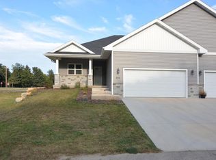 494 Ithaca Ct, Oregon, WI 53575