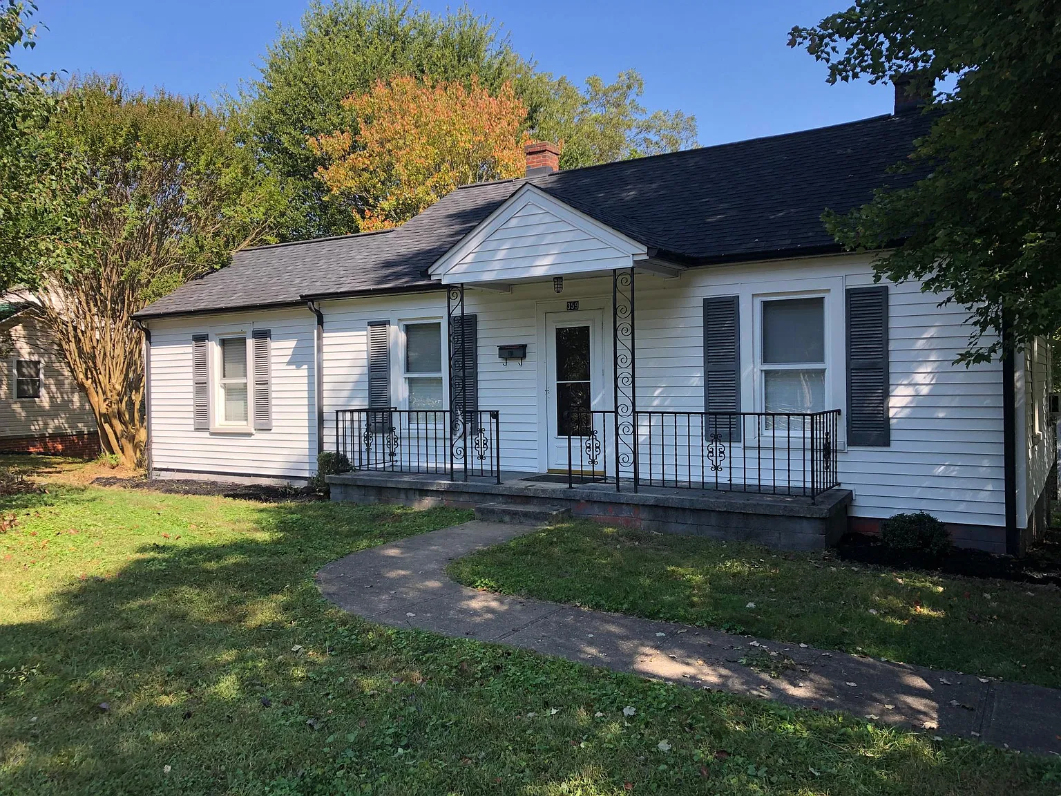 20th Ave NE, Hickory — Photo 1