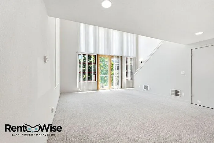 68 McCoppin St #7 — Photo 5