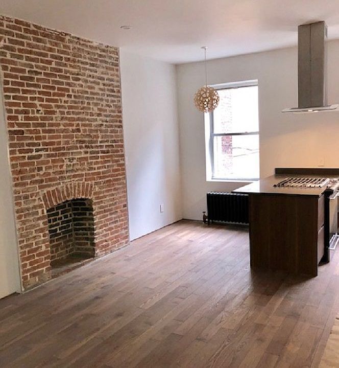 1st image of 1587 2nd Ave APT 2