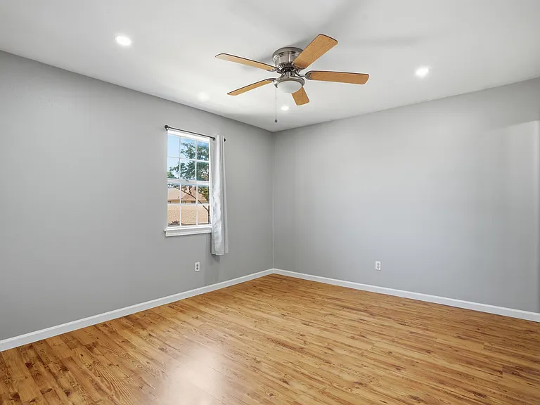 2319 Saint Gregory St — Photo 13