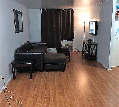 3rd image of 632 Warburton Ave APT 3A