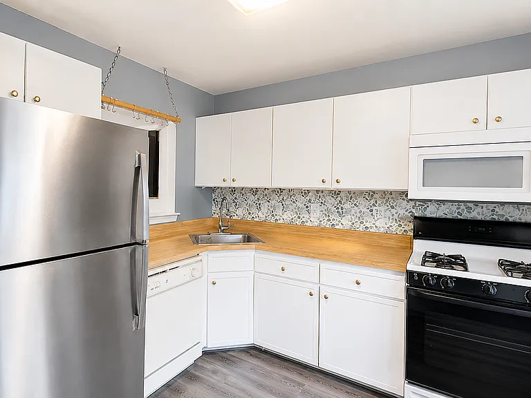 440 Atlanta Ct — Photo 12