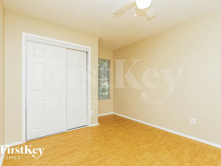 2015 Angel Way — Photo 13