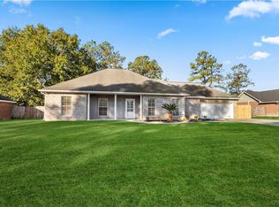 457 Silverstone Cir, Ponchatoula, LA 70454