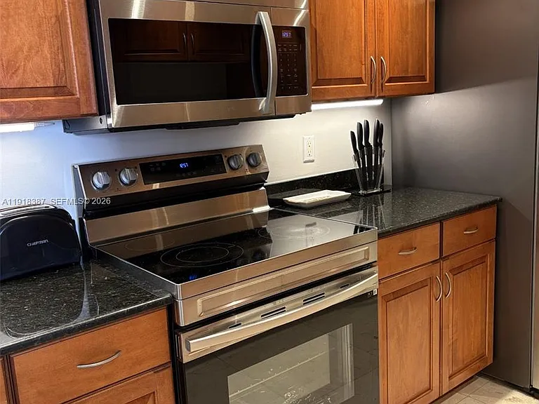 6917 Collins Ave #20 — Photo 11