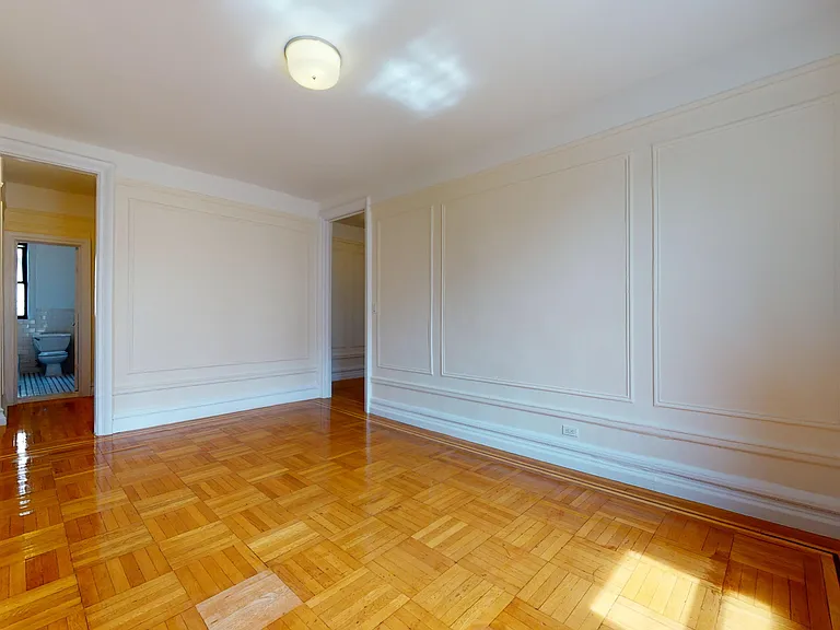 620 W 171st St #5D — Photo 4