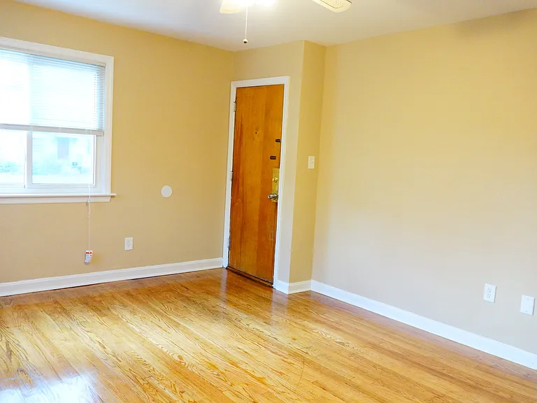 8203 Garland Ave — Photo 12