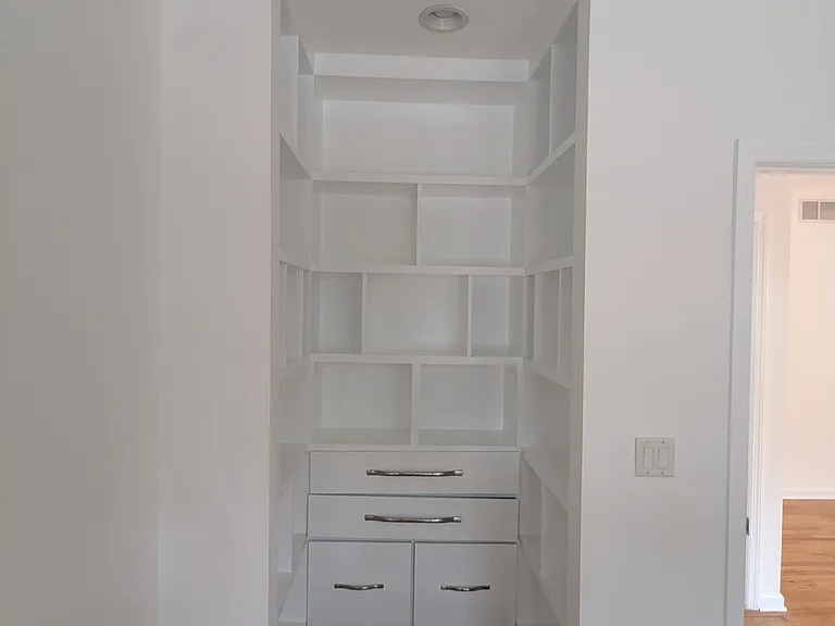 200 Burnett Ave #3 — Photo 8