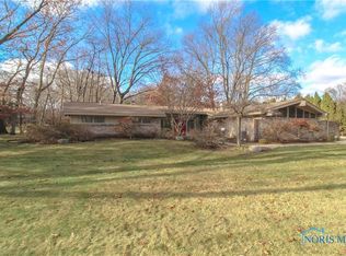 6007 Brookson Rd, Sylvania, OH 43560