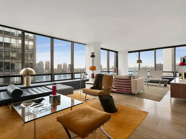 860 United Nations Plaza image 1 of 10