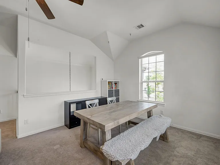508 Loft Ct — Photo 39