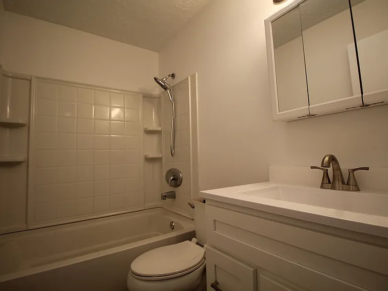 2015 Garden Springs Dr — Photo 11