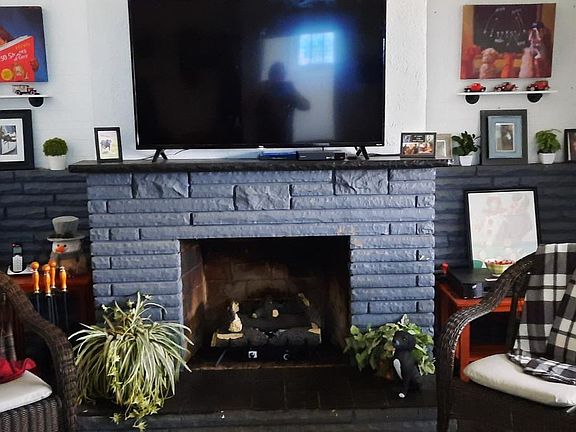 5th image of 1550 4th St