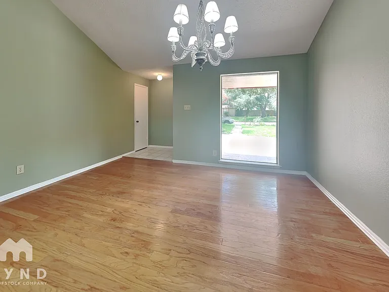 21702 Park York Dr — Photo 4