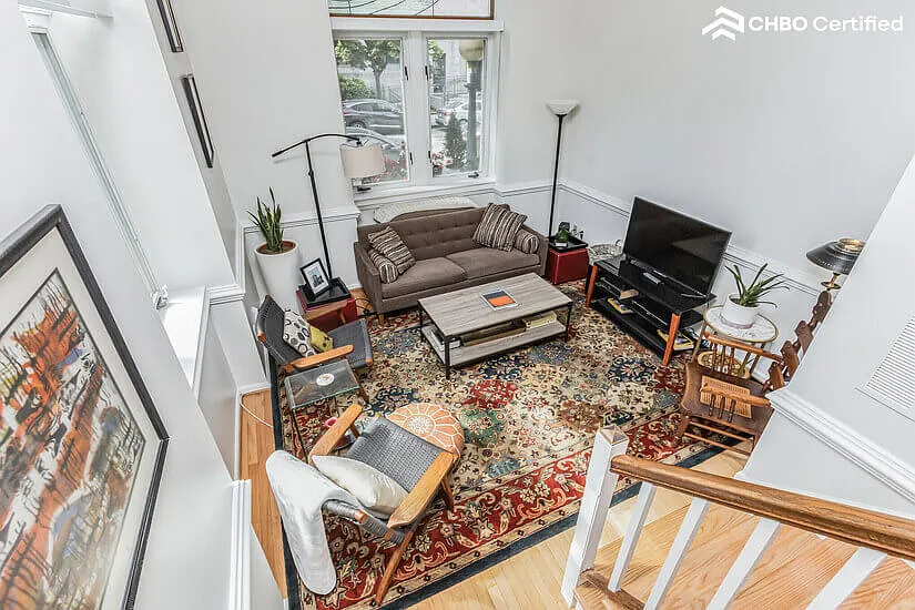 Condo — Photo 1