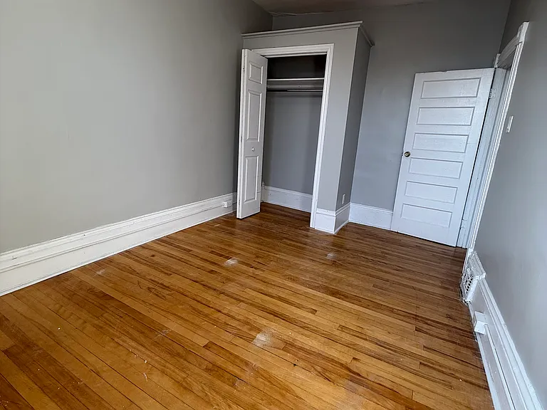 337 James St #1 — Photo 9