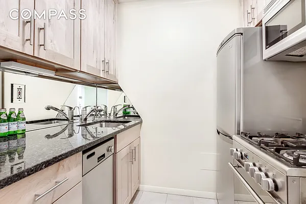 Sold by Compass | media 5